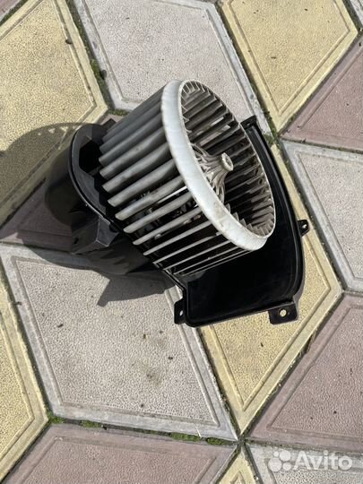 Моторчик отопителя audi q7