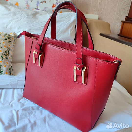 Сумка из натуральной плотной кожи красная