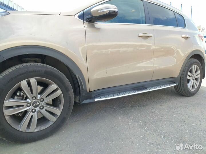 Пороги подножки c логотипом Kia Sportage 4