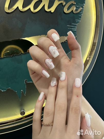 Маникюр и педикюр