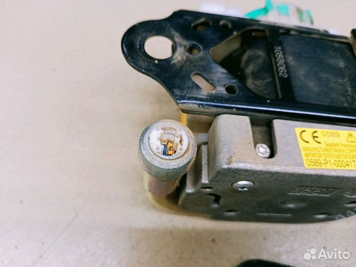 Ремень безопасности с пиропатроном Land Cruiser (1