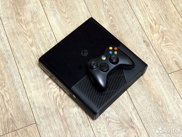 Xbox 360 E 250GB