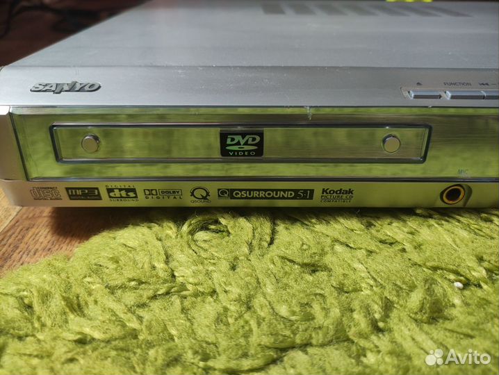 DVD плеер. Sanyo jcx-ts765kr