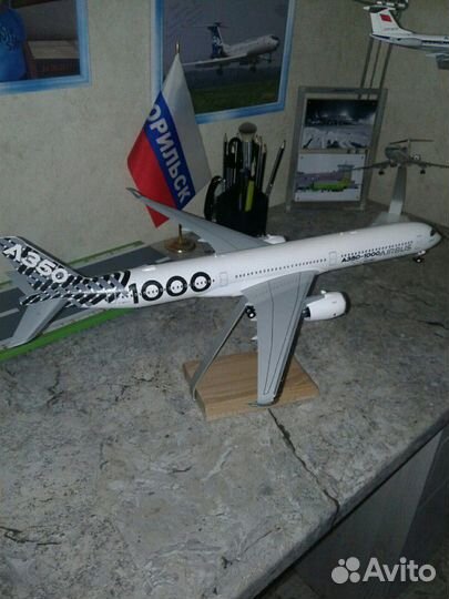 Модель самолета А 350-1000