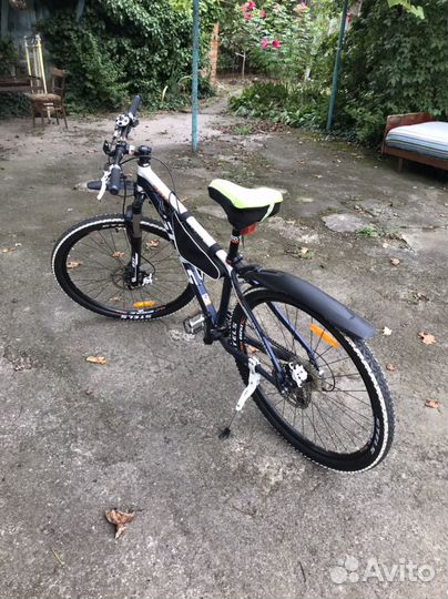 Stels navigator 930
