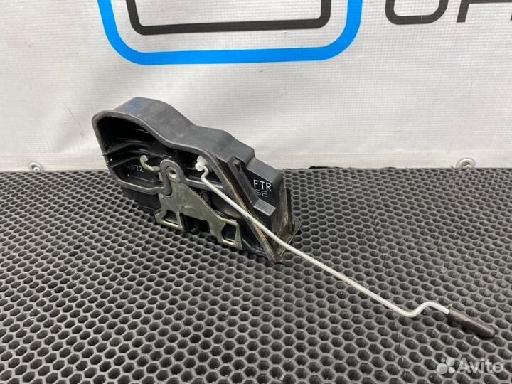 Замок двери передний правый Bmw 5-Series E60