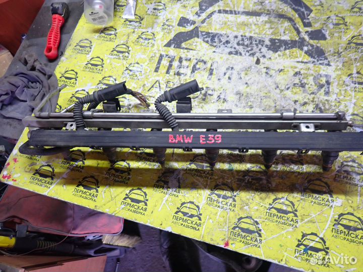 Рейка топливная рампа BMW 5-serie E39 1995-2