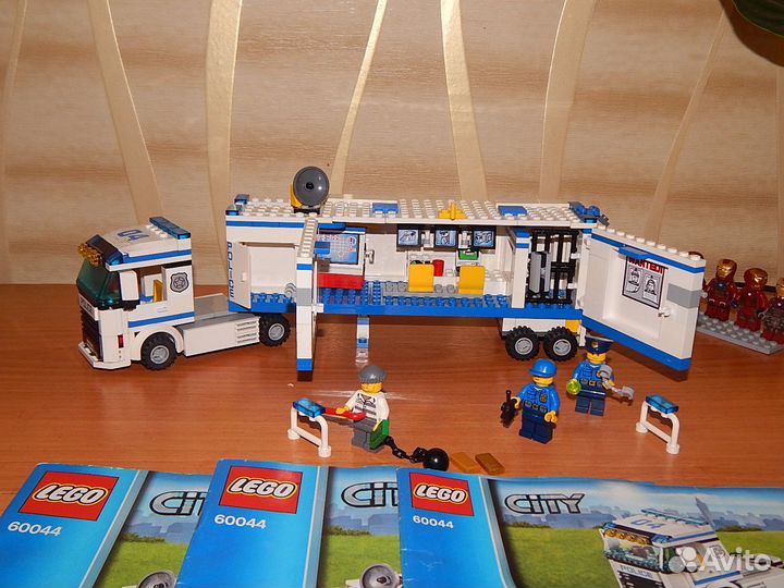 10 наборов Лего