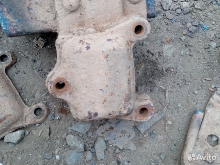 Кронштейны на УАЗ буханку