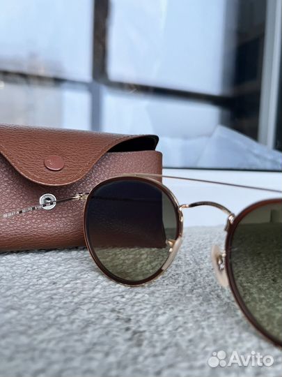 Солнцезащитные очки ray ban