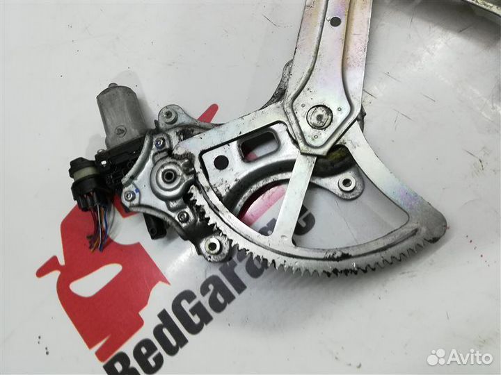 Стеклоподъемник передний левый Mitsubishi L200