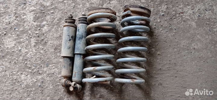 Пружины передние нива