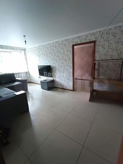 2-к. квартира, 48 м², 1/4 эт.