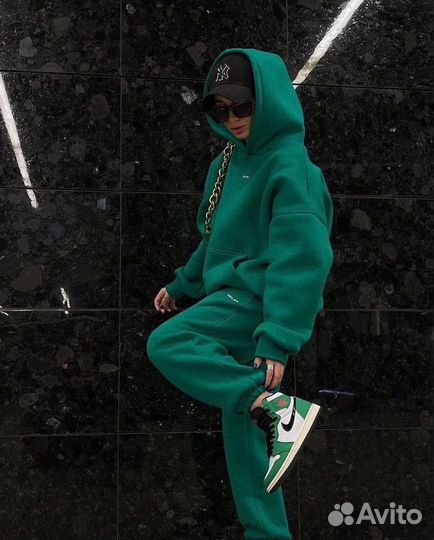 Женский спортивный костюм на флисе в Белгороде