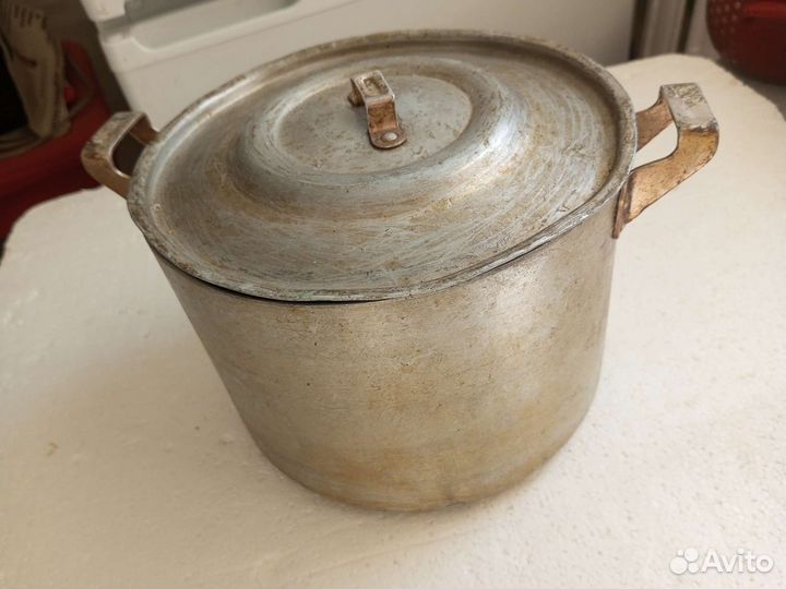 Кастрюли, сковороды, ковшики