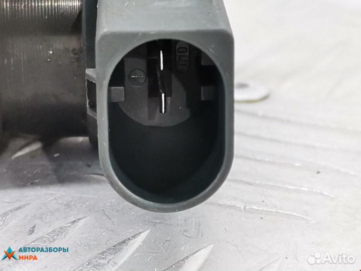 Регулятор давления топлива Audi A8 D3/4E 2004