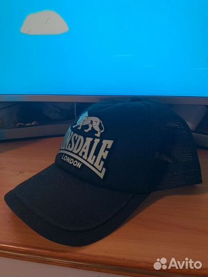 Бейсболка lonsdale