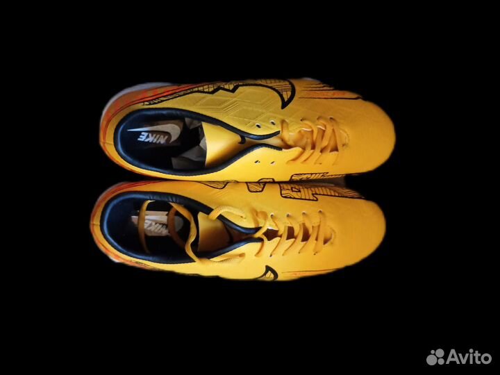 Футзалки nike