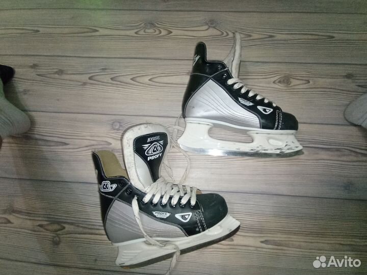 Коньки хоккейные 41 размер
