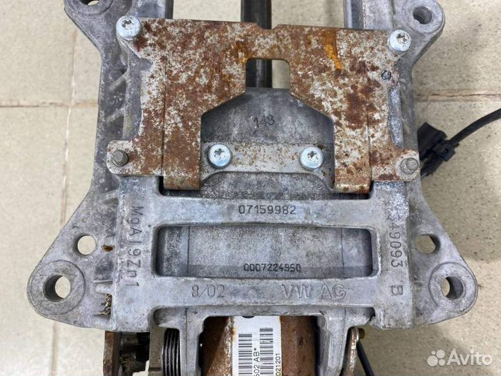 Колонка рулевая Volkswagen Jetta 2006-2011 1K14195