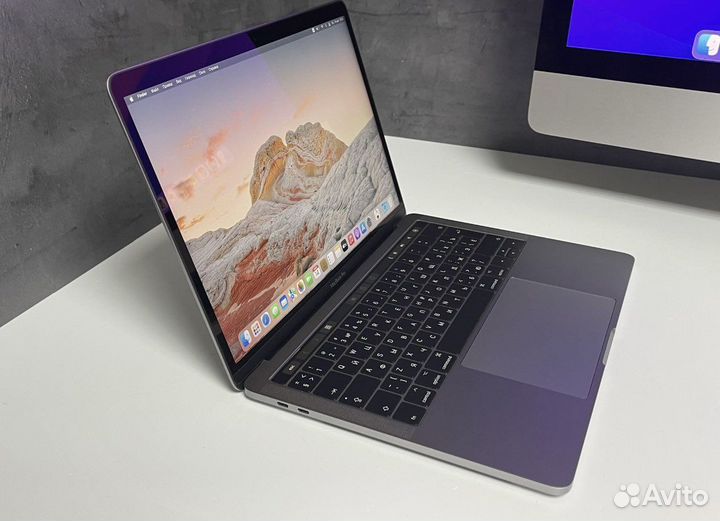 RUS MacBook Pro 13 2017 core i7 16GB 256 GB