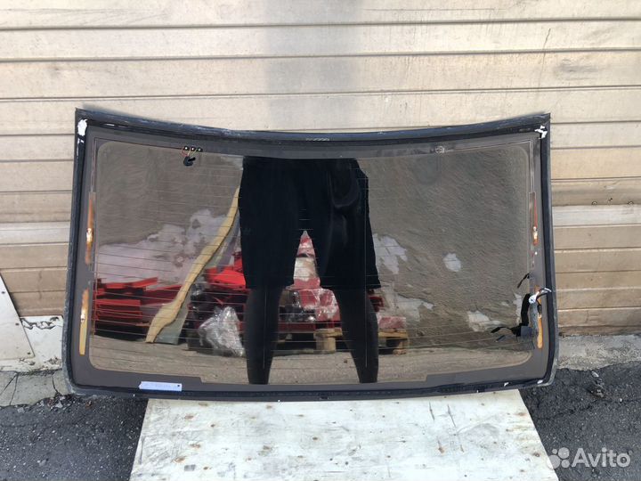 Заднее Стекло Мерседес W212 / E Class