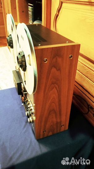 Катушечный магнитофон akai Revox