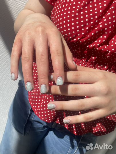 Нужна модель на маникюр