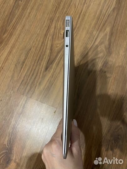 Apple MacBook Air 13 2010