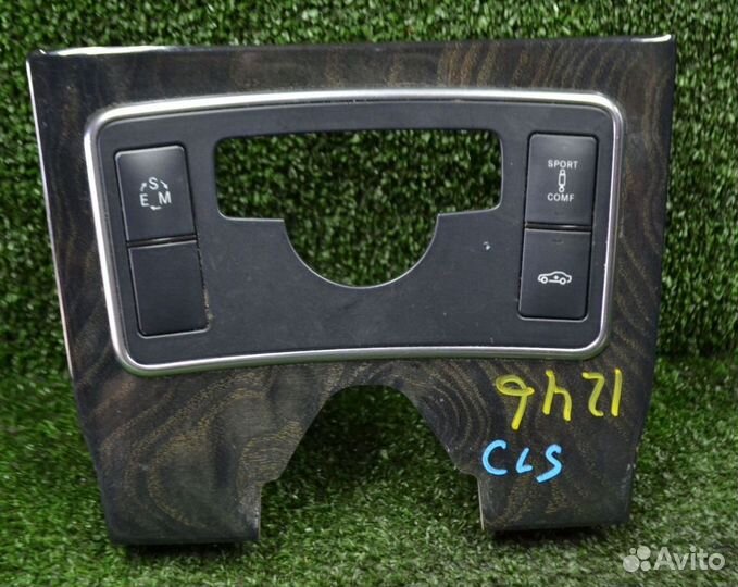 Накладка селектора кпп Mercedes-Benz CLS-Class C21
