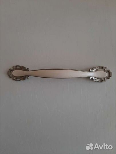 Мебельные ручки