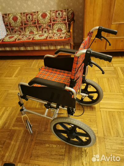 Инвалидная коляска