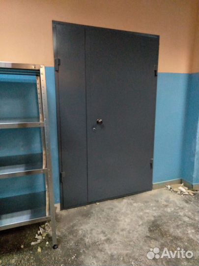 Дверь металлическая тамбурная