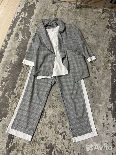 Костюм тройка женский