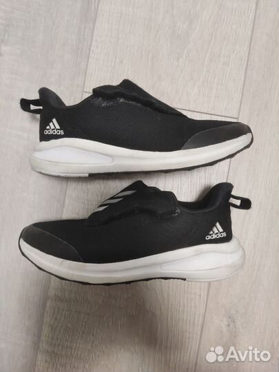 Кроссовки adidas (оригинал) детские