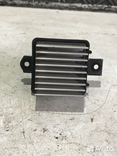 Резистор отопителя Mitsubishi ASX