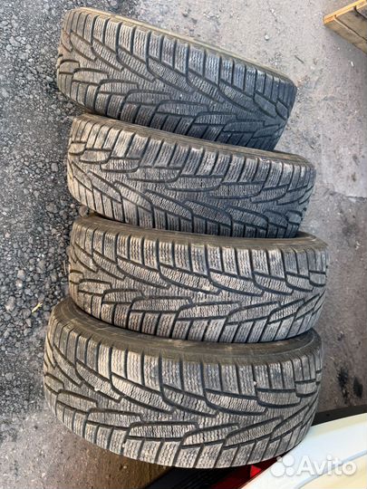 Kumho I'Zen KW31 215/60 R16