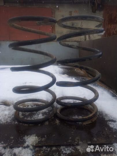 Пружины задние pajero 2