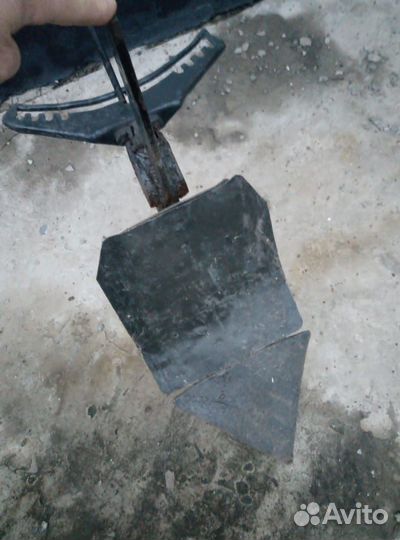 Плужок для мотоблока