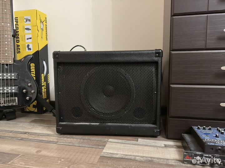 Бас гитара yamaha