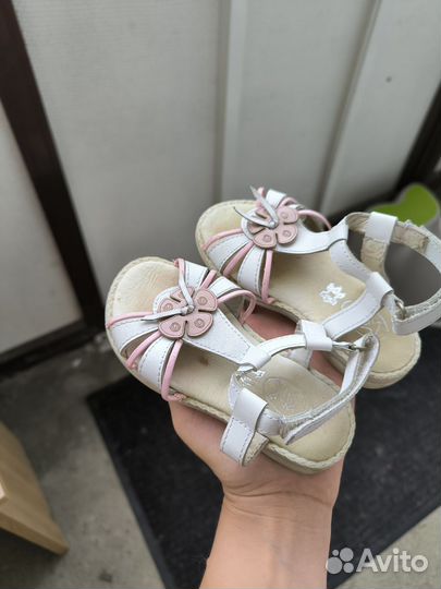 Обувь для девочки 23
