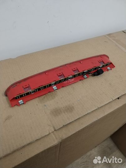 Стоп сигнал Volkswagen Golf plus 2006