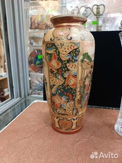 Ваза две шт. Китай и СССР