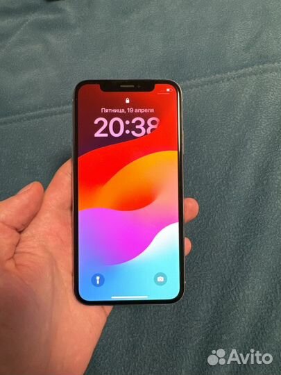 iPhone Xs, 64 ГБ