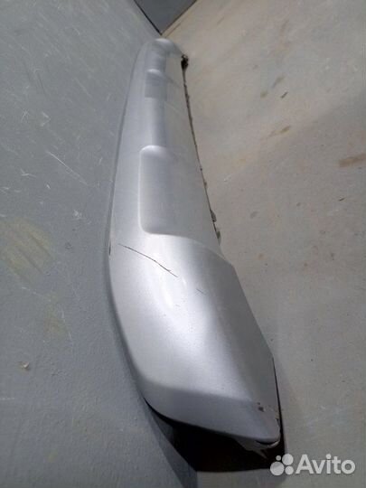 Накладка переднего бампера Toyota Rav4 5