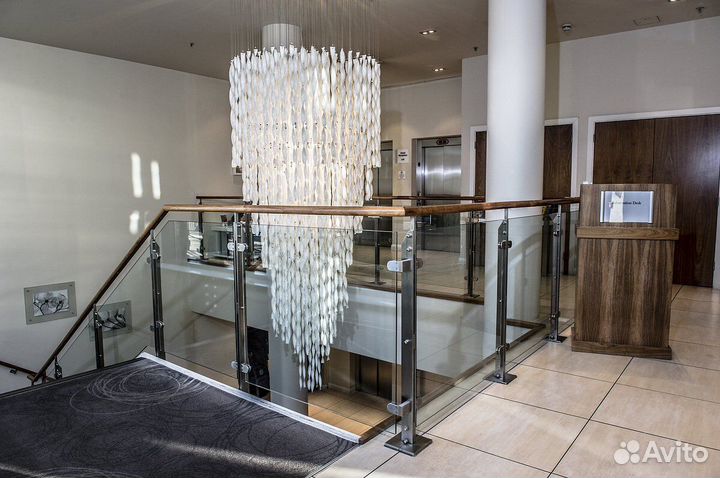 Стеклянные ограждения лесниц