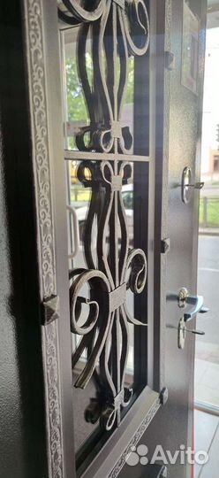 Дверь с ковкой уличная от производителя