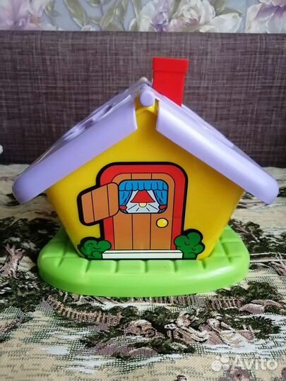 Игрушка - сортер Домик