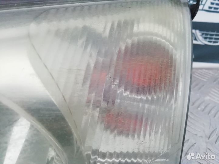 Фара левая Ford Mondeo 3 2002г