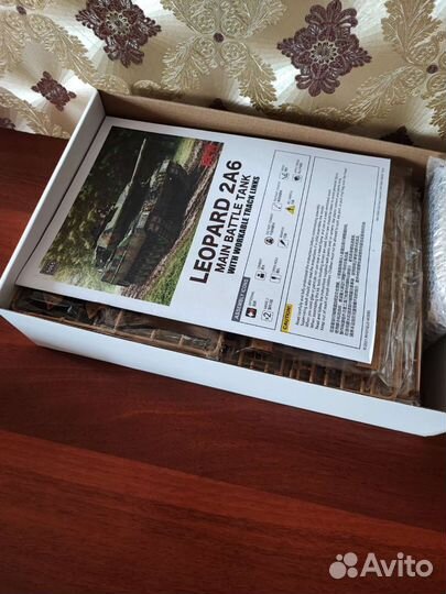 Сборная модель танка Leopard 2A6 1:35 от RFM